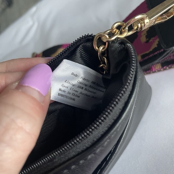 Save the Girls Clip & Go Crossbody Strap with Pouch Pink Animal Cheetah Black - Picture 9 of 12